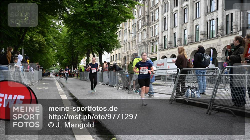 14.06.2026 - REWE Women's Run J. Mangold http://msf.ph/oto/9771297 14.06.2026 09:58:33 Ziel 10065, 10070, 10292, 10410, 10784, 10960, 11427 meine-sportfotos.de