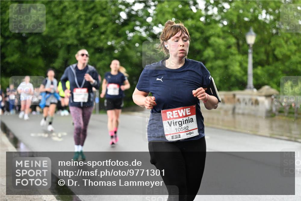 14.06.2026 - REWE Women's Run Dr. Thomas Lammeyer http://msf.ph/oto/9771301 14.06.2026 09:49:13 Laufen 10582 meine-sportfotos.de