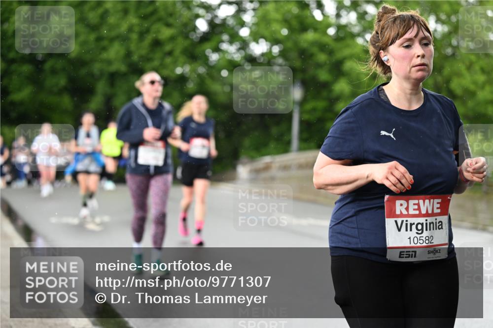 14.06.2026 - REWE Women's Run Dr. Thomas Lammeyer http://msf.ph/oto/9771307 14.06.2026 09:49:13 Laufen 10582 meine-sportfotos.de