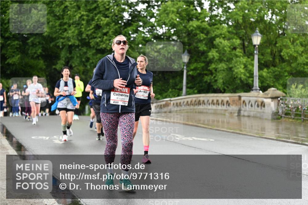 14.06.2026 - REWE Women's Run Dr. Thomas Lammeyer http://msf.ph/oto/9771316 14.06.2026 09:49:14 Laufen 11021, 7 meine-sportfotos.de