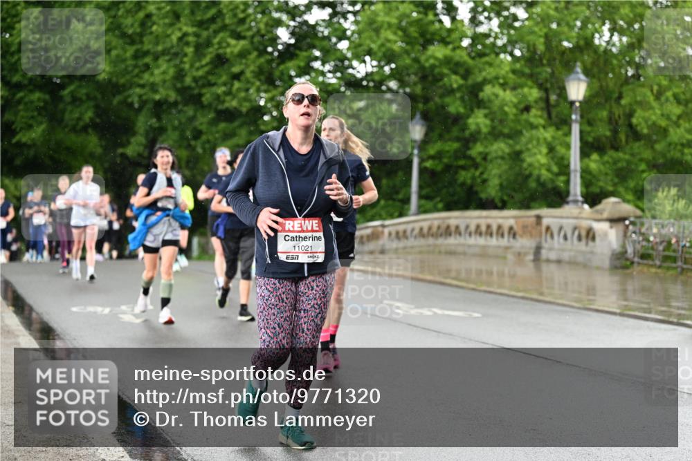 14.06.2026 - REWE Women's Run Dr. Thomas Lammeyer http://msf.ph/oto/9771320 14.06.2026 09:49:14 Laufen 11021, 7 meine-sportfotos.de