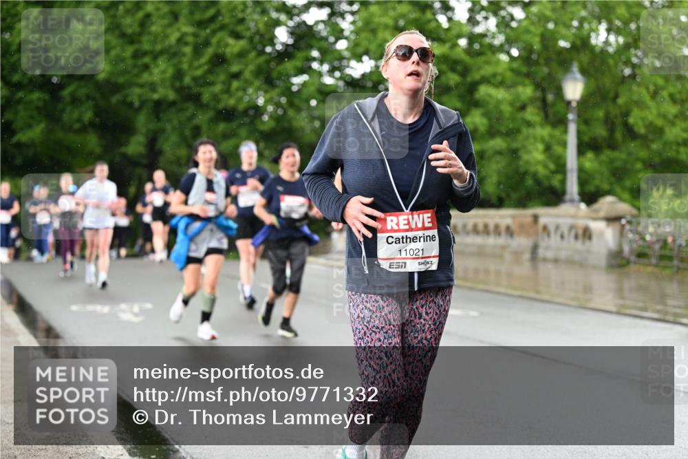 14.06.2026 - REWE Women's Run Dr. Thomas Lammeyer http://msf.ph/oto/9771332 14.06.2026 09:49:15 Laufen 11021 meine-sportfotos.de