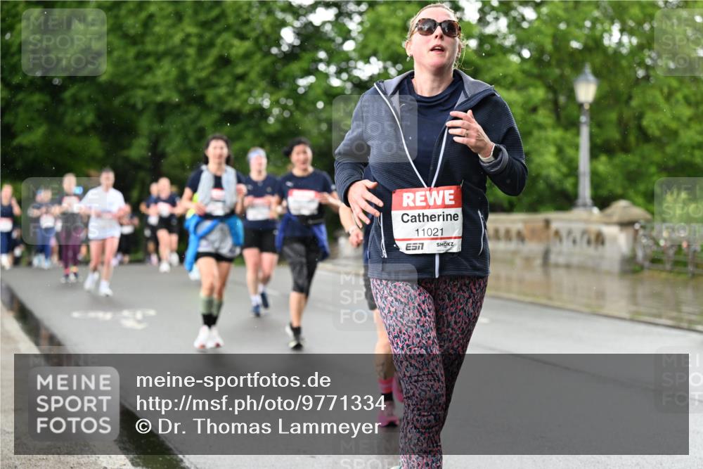 14.06.2026 - REWE Women's Run Dr. Thomas Lammeyer http://msf.ph/oto/9771334 14.06.2026 09:49:15 Laufen 11021, 7 meine-sportfotos.de