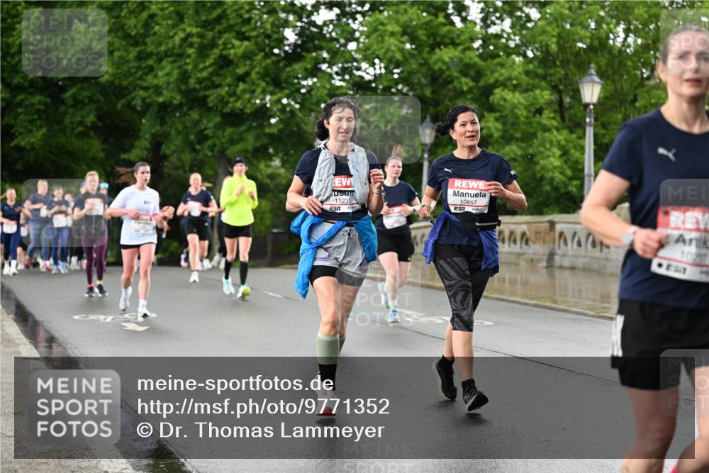 14.06.2026 - REWE Women's Run Dr. Thomas Lammeyer http://msf.ph/oto/9771352 14.06.2026 09:49:17 Laufen 11233, 10857, 10207 meine-sportfotos.de