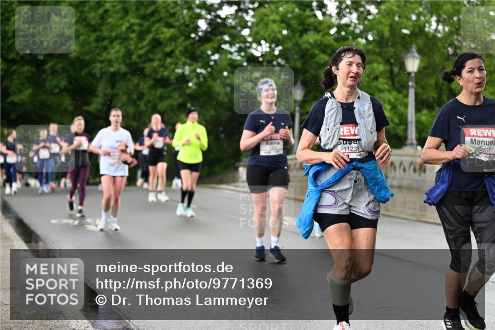 14.06.2026 - REWE Women's Run Dr. Thomas Lammeyer http://msf.ph/oto/9771369 14.06.2026 09:49:18 Laufen 1123, 10857 meine-sportfotos.de