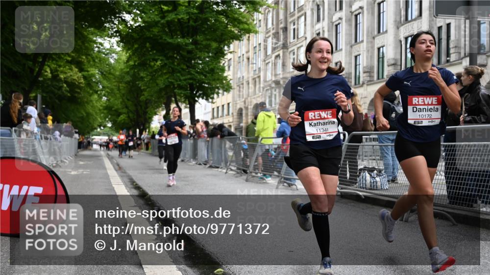 14.06.2026 - REWE Women's Run J. Mangold http://msf.ph/oto/9771372 14.06.2026 09:58:45 Ziel 10172, 10979, 11341, 11382 meine-sportfotos.de