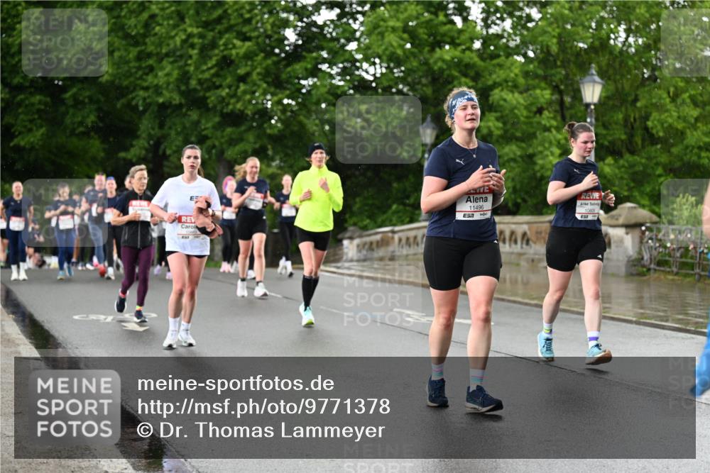 14.06.2026 - REWE Women's Run Dr. Thomas Lammeyer http://msf.ph/oto/9771378 14.06.2026 09:49:19 Laufen 11496, 477, 10609 meine-sportfotos.de