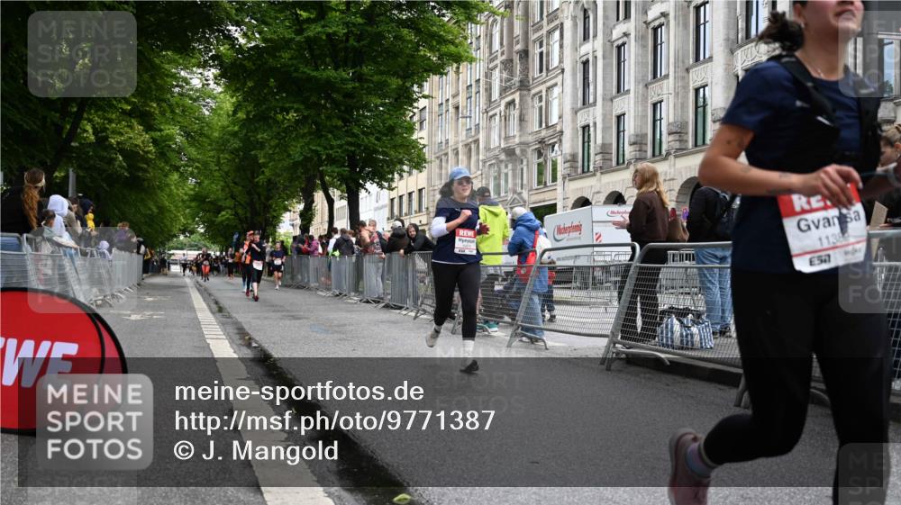 14.06.2026 - REWE Women's Run J. Mangold http://msf.ph/oto/9771387 14.06.2026 09:58:48 Ziel 10172, 10979, 11341, 11382 meine-sportfotos.de