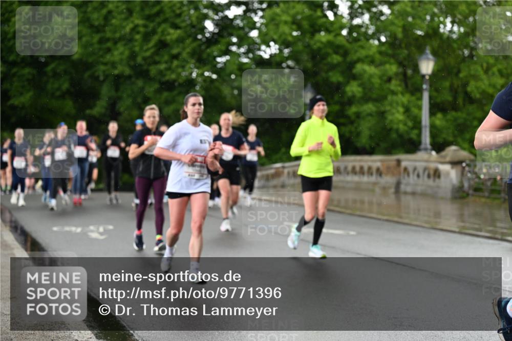 14.06.2026 - REWE Women's Run Dr. Thomas Lammeyer http://msf.ph/oto/9771396 14.06.2026 09:49:20 Laufen  meine-sportfotos.de