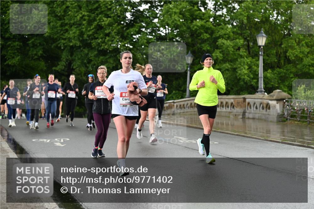 14.06.2026 - REWE Women's Run Dr. Thomas Lammeyer http://msf.ph/oto/9771402 14.06.2026 09:49:20 Laufen 11476, 1066, 7, 14444444 meine-sportfotos.de