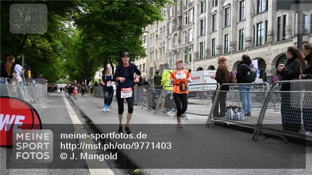 14.06.2026 - REWE Women's Run J. Mangold http://msf.ph/oto/9771403 14.06.2026 09:58:54 Ziel 10153, 10940, 10978, 10979, 11198, 11199 meine-sportfotos.de