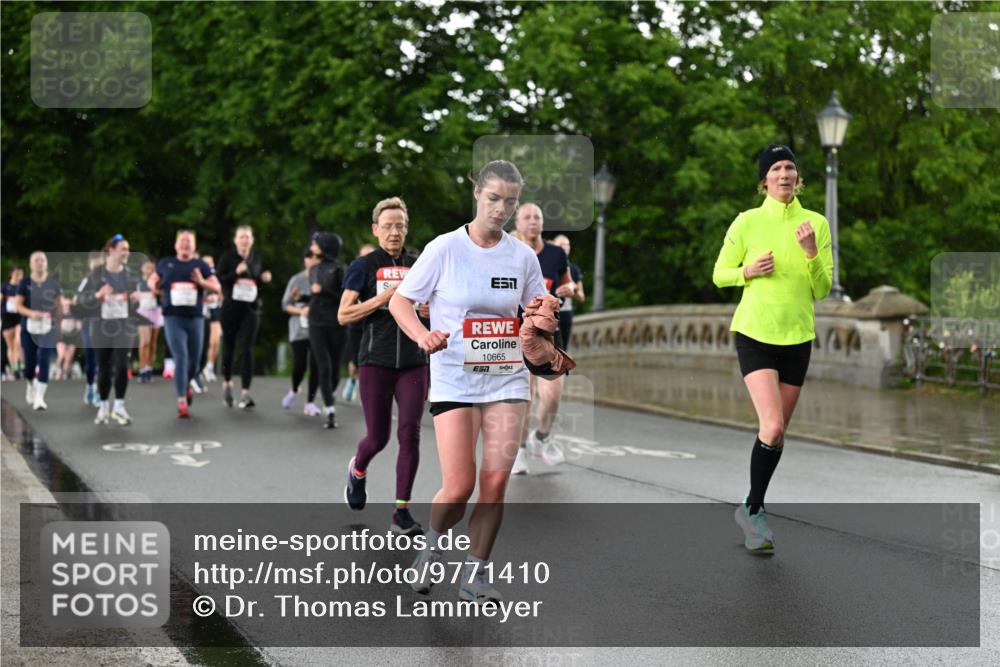 14.06.2026 - REWE Women's Run Dr. Thomas Lammeyer http://msf.ph/oto/9771410 14.06.2026 09:49:21 Laufen 10665 meine-sportfotos.de