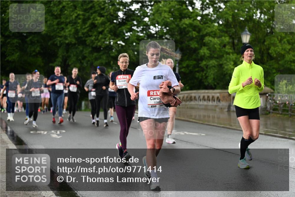 14.06.2026 - REWE Women's Run Dr. Thomas Lammeyer http://msf.ph/oto/9771414 14.06.2026 09:49:21 Laufen 11476, 10665 meine-sportfotos.de