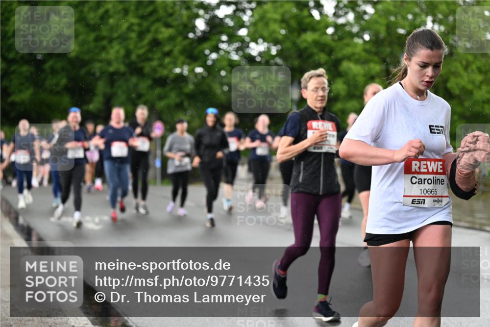 14.06.2026 - REWE Women's Run Dr. Thomas Lammeyer http://msf.ph/oto/9771435 14.06.2026 09:49:22 Laufen 10665 meine-sportfotos.de