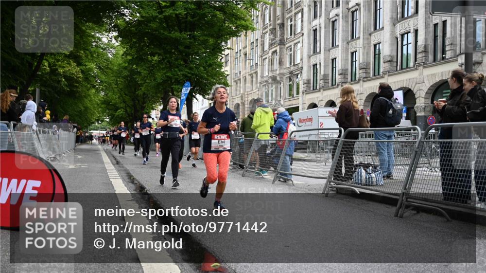 14.06.2026 - REWE Women's Run J. Mangold http://msf.ph/oto/9771442 14.06.2026 09:59:03 Ziel 10160, 10339, 10349, 10558, 10801, 10978, 10982, 11067, 11163, 11501 meine-sportfotos.de
