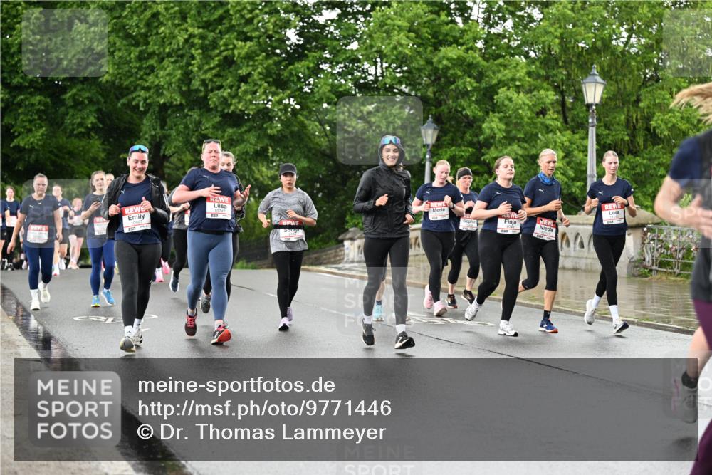 14.06.2026 - REWE Women's Run Dr. Thomas Lammeyer http://msf.ph/oto/9771446 14.06.2026 09:49:23 Laufen 10743, 10193 meine-sportfotos.de