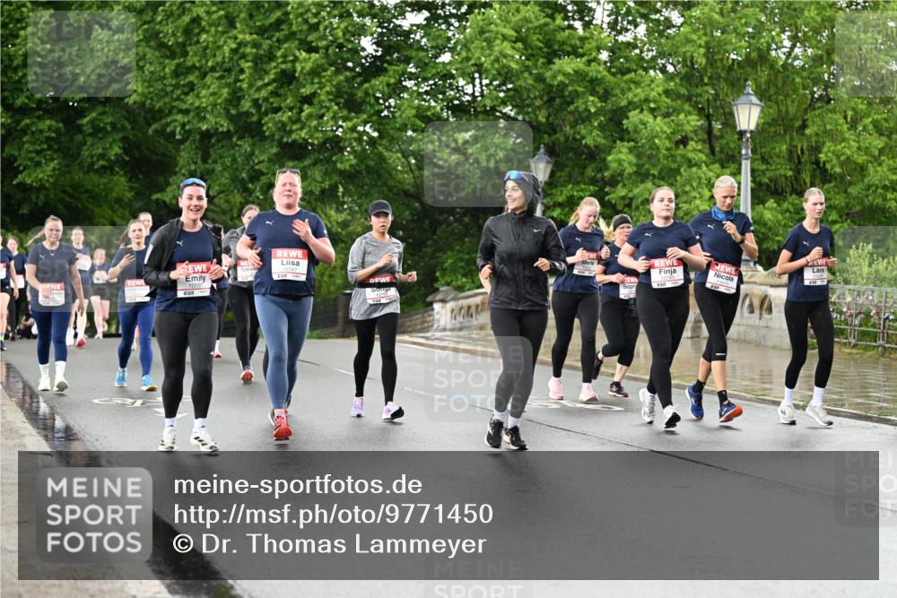 14.06.2026 - REWE Women's Run Dr. Thomas Lammeyer http://msf.ph/oto/9771450 14.06.2026 09:49:23 Laufen 10597, 11011, 11011, 11010 meine-sportfotos.de
