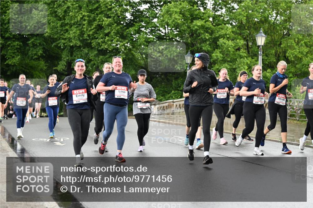 14.06.2026 - REWE Women's Run Dr. Thomas Lammeyer http://msf.ph/oto/9771456 14.06.2026 09:49:24 Laufen 10597, 650, 5, 10747, 11011 meine-sportfotos.de