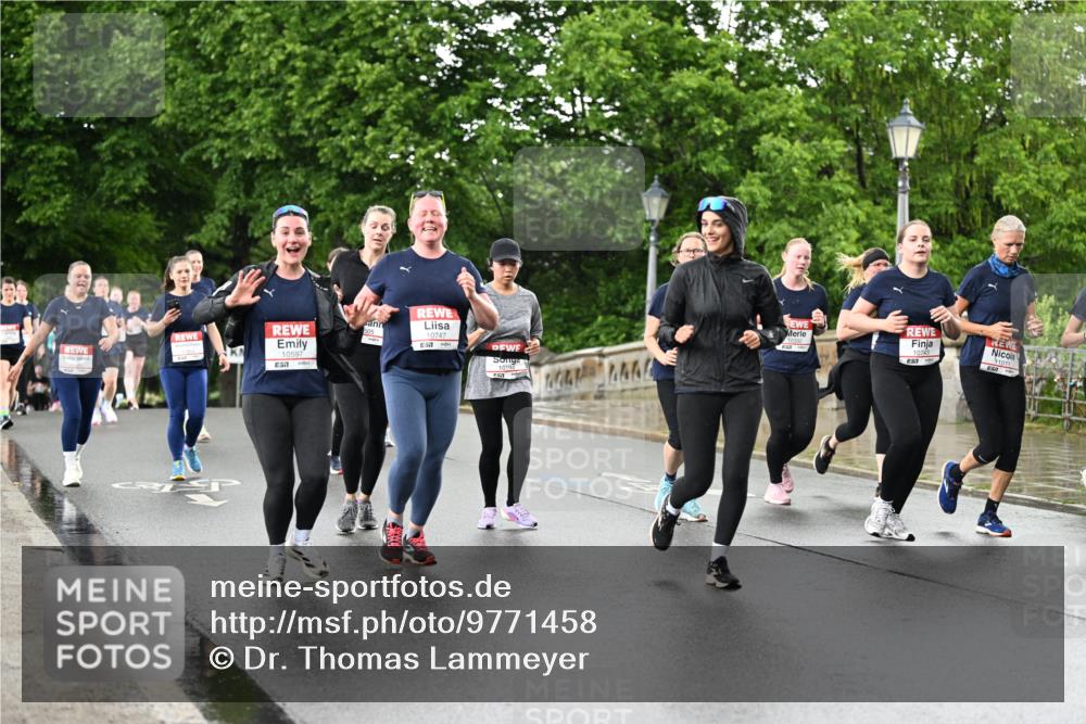 14.06.2026 - REWE Women's Run Dr. Thomas Lammeyer http://msf.ph/oto/9771458 14.06.2026 09:49:24 Laufen 10597, 57, 10747, 10194, 10332, 10743, 11011 meine-sportfotos.de