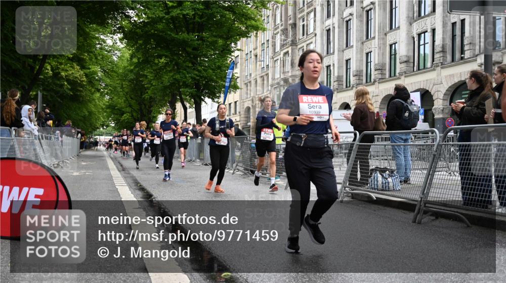 14.06.2026 - REWE Women's Run J. Mangold http://msf.ph/oto/9771459 14.06.2026 09:59:05 Ziel 10160, 10339, 10349, 10558, 10801, 10854, 10982, 11067, 11163, 11501 meine-sportfotos.de