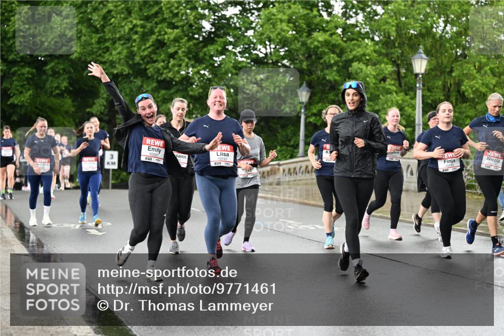 14.06.2026 - REWE Women's Run Dr. Thomas Lammeyer http://msf.ph/oto/9771461 14.06.2026 09:49:24 Laufen 3, 10597, 10747, 10743 meine-sportfotos.de
