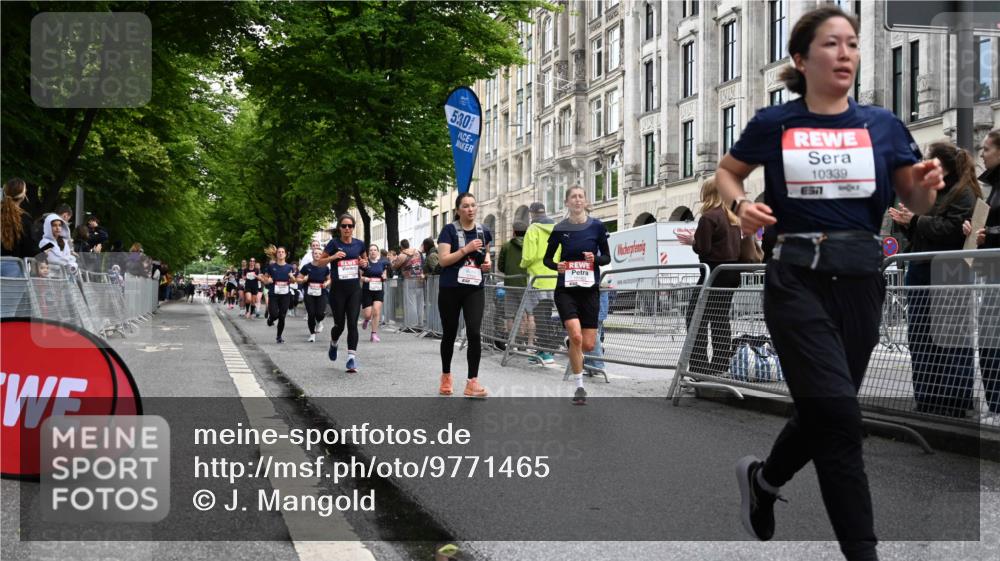 14.06.2026 - REWE Women's Run J. Mangold http://msf.ph/oto/9771465 14.06.2026 09:59:05 Ziel 10160, 10339, 10349, 10558, 10801, 10854, 10982, 11067, 11163, 11501 meine-sportfotos.de