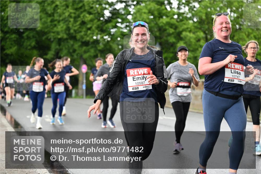 14.06.2026 - REWE Women's Run Dr. Thomas Lammeyer http://msf.ph/oto/9771482 14.06.2026 09:49:26 Laufen 10597, 10747, 7 meine-sportfotos.de