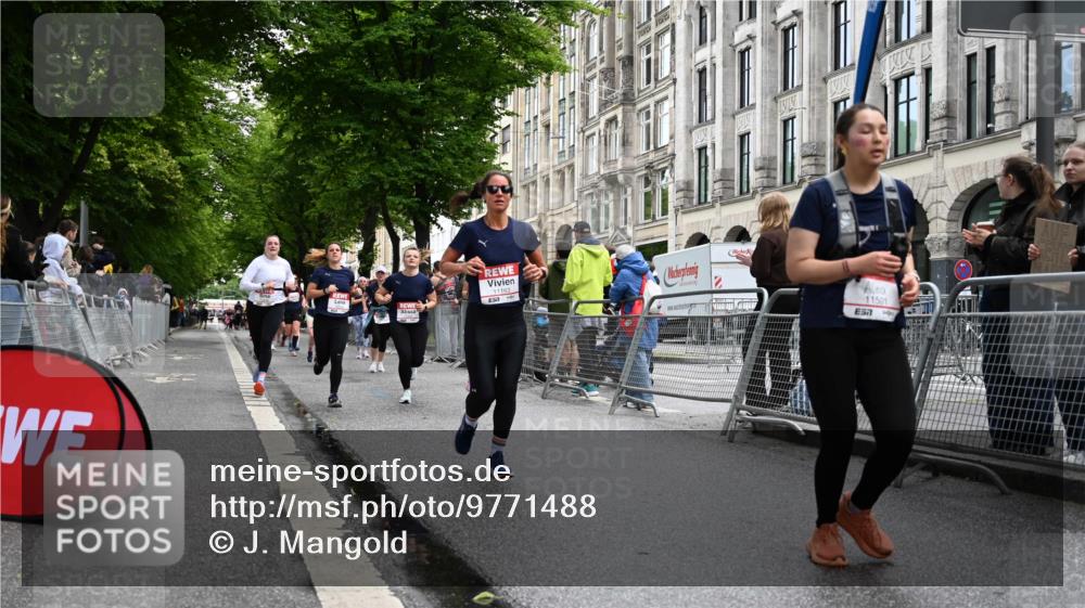 14.06.2026 - REWE Women's Run J. Mangold http://msf.ph/oto/9771488 14.06.2026 09:59:07 Ziel 10160, 10339, 10349, 10450, 10558, 10801, 10854, 10982, 11067, 11163, 11501 meine-sportfotos.de