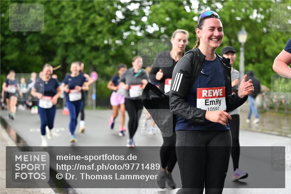 14.06.2026 - REWE Women's Run Dr. Thomas Lammeyer http://msf.ph/oto/9771489 14.06.2026 09:49:26 Laufen 10597 meine-sportfotos.de