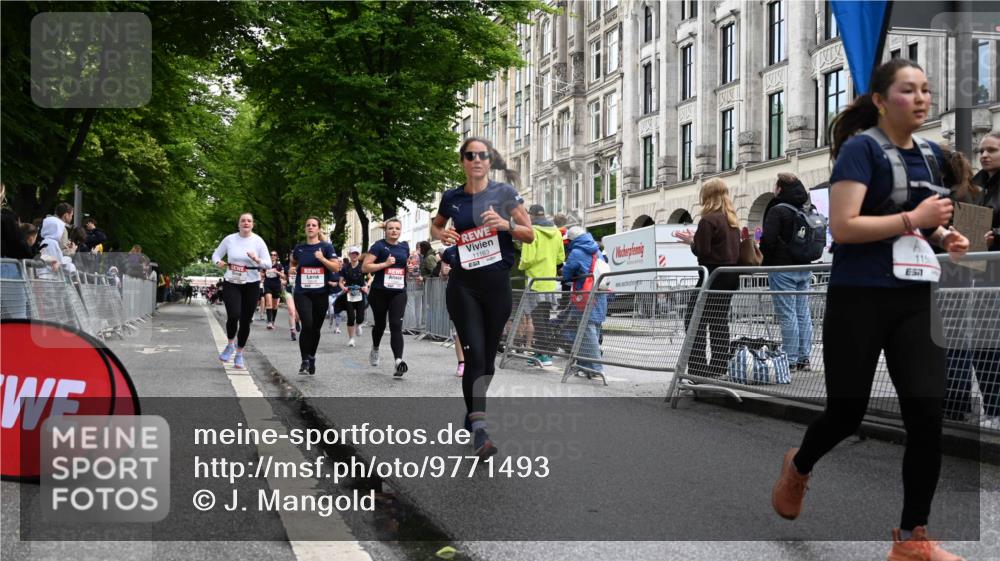 14.06.2026 - REWE Women's Run J. Mangold http://msf.ph/oto/9771493 14.06.2026 09:59:07 Ziel 10160, 10339, 10349, 10450, 10558, 10801, 10854, 10982, 11067, 11163, 11501 meine-sportfotos.de