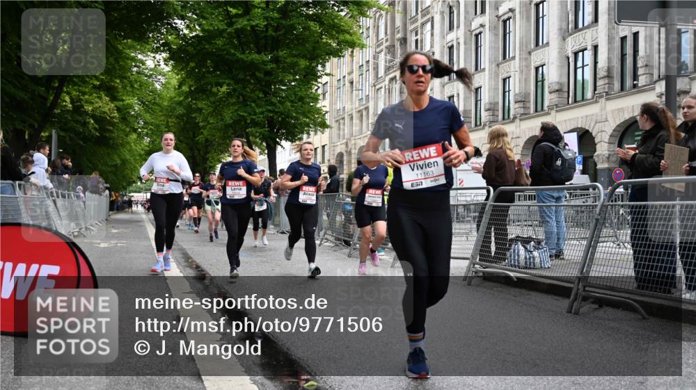 14.06.2026 - REWE Women's Run J. Mangold http://msf.ph/oto/9771506 14.06.2026 09:59:08 Ziel 10160, 10339, 10349, 10450, 10558, 10801, 10854, 10858, 10982, 11005, 11067, 11163, 11275, 11501 meine-sportfotos.de