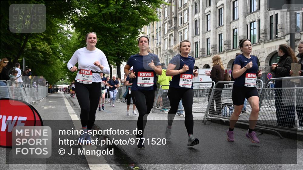 14.06.2026 - REWE Women's Run J. Mangold http://msf.ph/oto/9771520 14.06.2026 09:59:09 Ziel 10088, 10160, 10349, 10450, 10558, 10721, 10801, 10854, 10858, 10982, 11005, 11163, 11275, 11501 meine-sportfotos.de