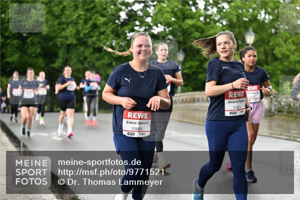 14.06.2026 - REWE Women's Run Dr. Thomas Lammeyer http://msf.ph/oto/9771521 14.06.2026 09:49:29 Laufen 10685, 7, 10414, 10624 meine-sportfotos.de