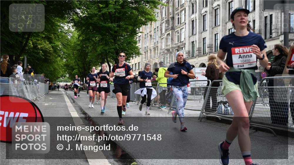 14.06.2026 - REWE Women's Run J. Mangold http://msf.ph/oto/9771548 14.06.2026 09:59:13 Ziel 10088, 10264, 10279, 10349, 10450, 10558, 10721, 10801, 10854, 10858, 10982, 11005, 11275 meine-sportfotos.de