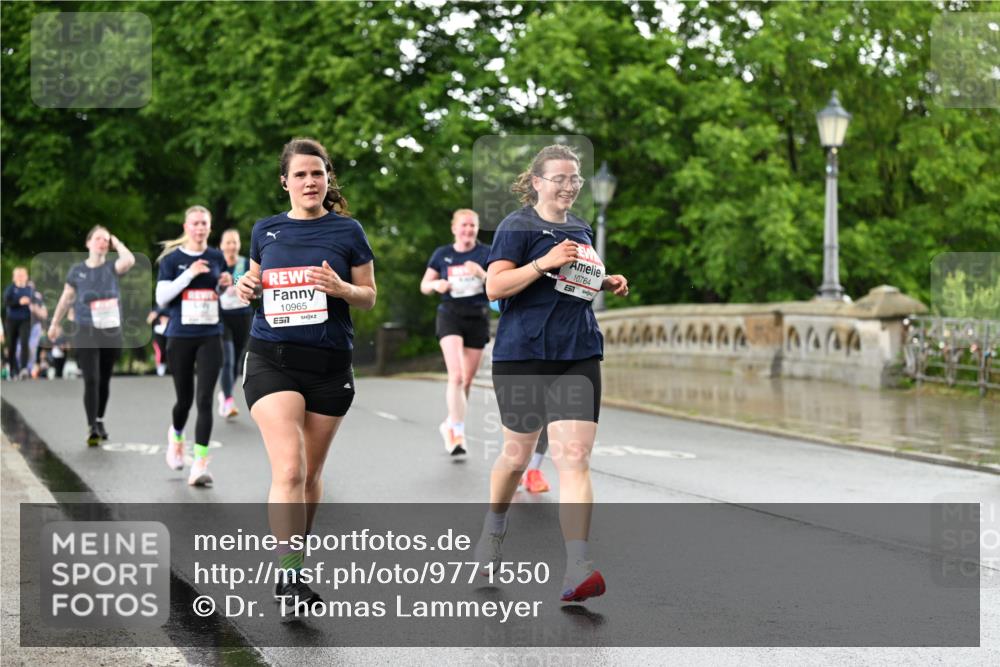 14.06.2026 - REWE Women's Run Dr. Thomas Lammeyer http://msf.ph/oto/9771550 14.06.2026 09:49:32 Laufen 10965, 7, 10764 meine-sportfotos.de