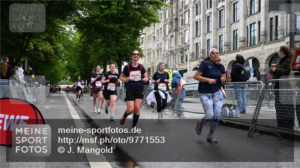 14.06.2026 - REWE Women's Run J. Mangold http://msf.ph/oto/9771553 14.06.2026 09:59:13 Ziel 10088, 10264, 10279, 10349, 10450, 10558, 10721, 10801, 10854, 10858, 10982, 11005, 11275 meine-sportfotos.de