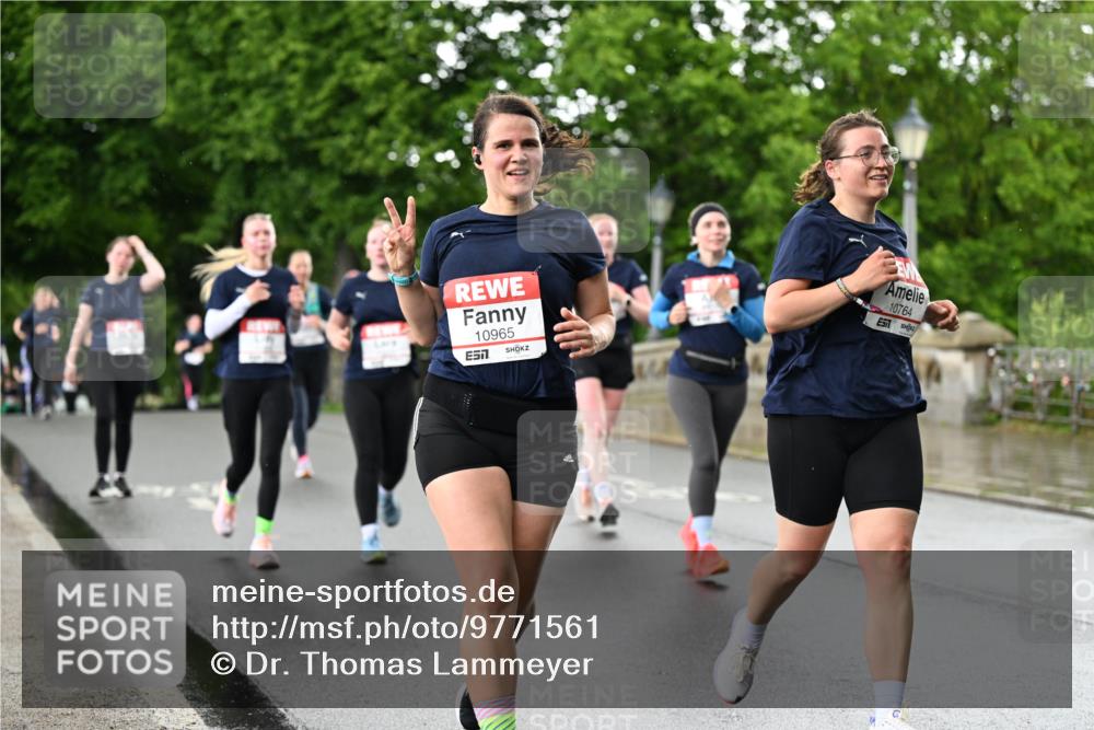 14.06.2026 - REWE Women's Run Dr. Thomas Lammeyer http://msf.ph/oto/9771561 14.06.2026 09:49:33 Laufen 10965, 7, 10764 meine-sportfotos.de