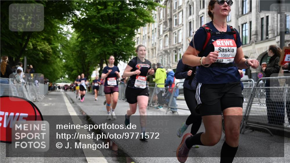 14.06.2026 - REWE Women's Run J. Mangold http://msf.ph/oto/9771572 14.06.2026 09:59:15 Ziel 10088, 10264, 10279, 10280, 10405, 10450, 10664, 10721, 10854, 10858, 11005, 11275 meine-sportfotos.de