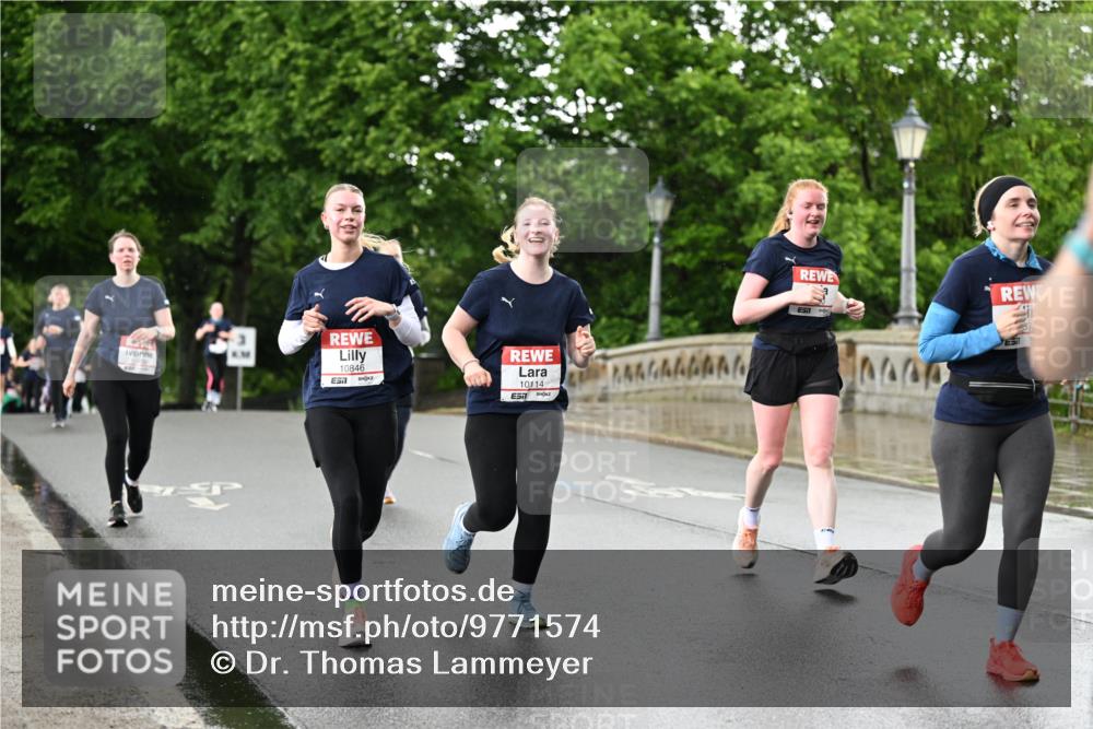 14.06.2026 - REWE Women's Run Dr. Thomas Lammeyer http://msf.ph/oto/9771574 14.06.2026 09:49:34 Laufen 10846, 7, 10114, 7442 meine-sportfotos.de