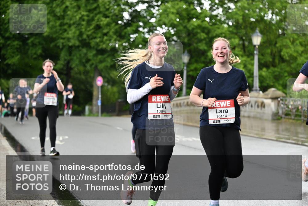 14.06.2026 - REWE Women's Run Dr. Thomas Lammeyer http://msf.ph/oto/9771592 14.06.2026 09:49:35 Laufen 10846, 10114 meine-sportfotos.de