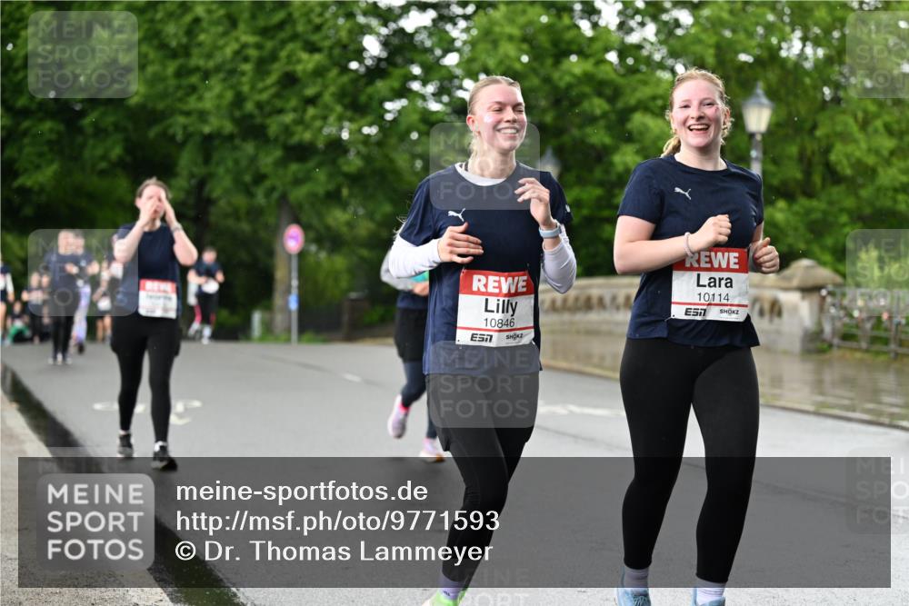 14.06.2026 - REWE Women's Run Dr. Thomas Lammeyer http://msf.ph/oto/9771593 14.06.2026 09:49:35 Laufen 10846, 7, 10114 meine-sportfotos.de