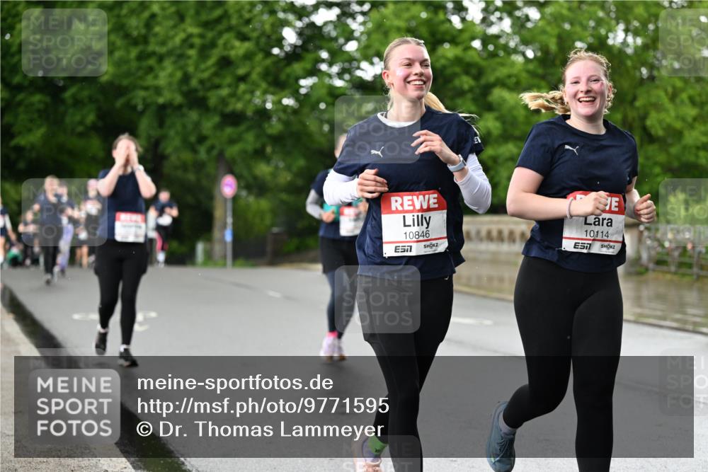 14.06.2026 - REWE Women's Run Dr. Thomas Lammeyer http://msf.ph/oto/9771595 14.06.2026 09:49:35 Laufen 10846, 10114 meine-sportfotos.de