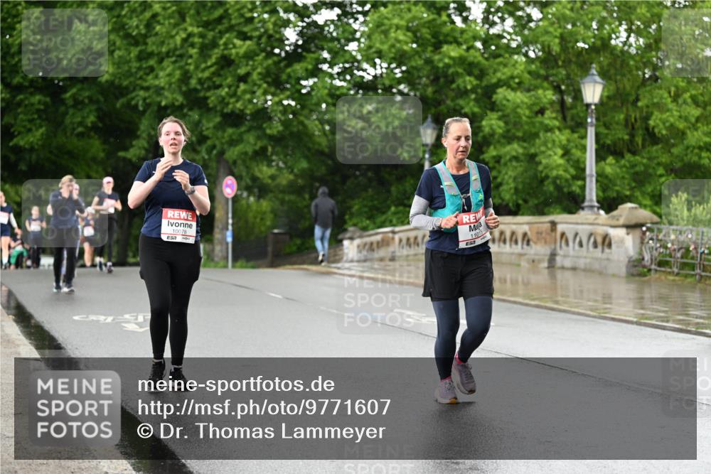 14.06.2026 - REWE Women's Run Dr. Thomas Lammeyer http://msf.ph/oto/9771607 14.06.2026 09:49:36 Laufen 10078, 57, 11015, 4444444 meine-sportfotos.de