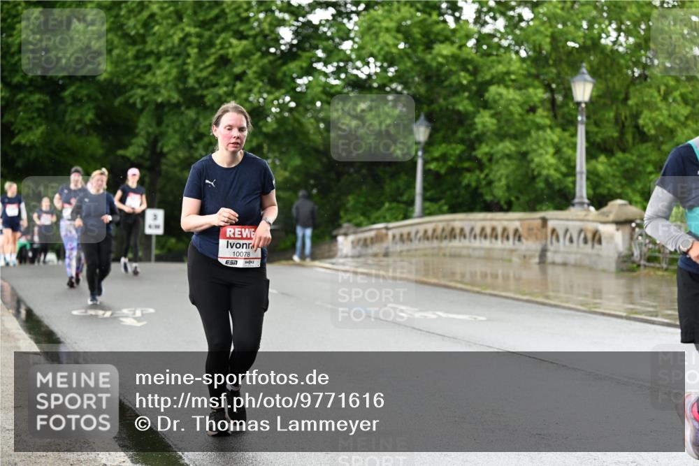 14.06.2026 - REWE Women's Run Dr. Thomas Lammeyer http://msf.ph/oto/9771616 14.06.2026 09:49:38 Laufen 10078 meine-sportfotos.de