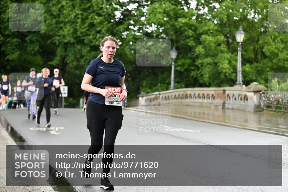 14.06.2026 - REWE Women's Run Dr. Thomas Lammeyer http://msf.ph/oto/9771620 14.06.2026 09:49:38 Laufen 10078, 57 meine-sportfotos.de