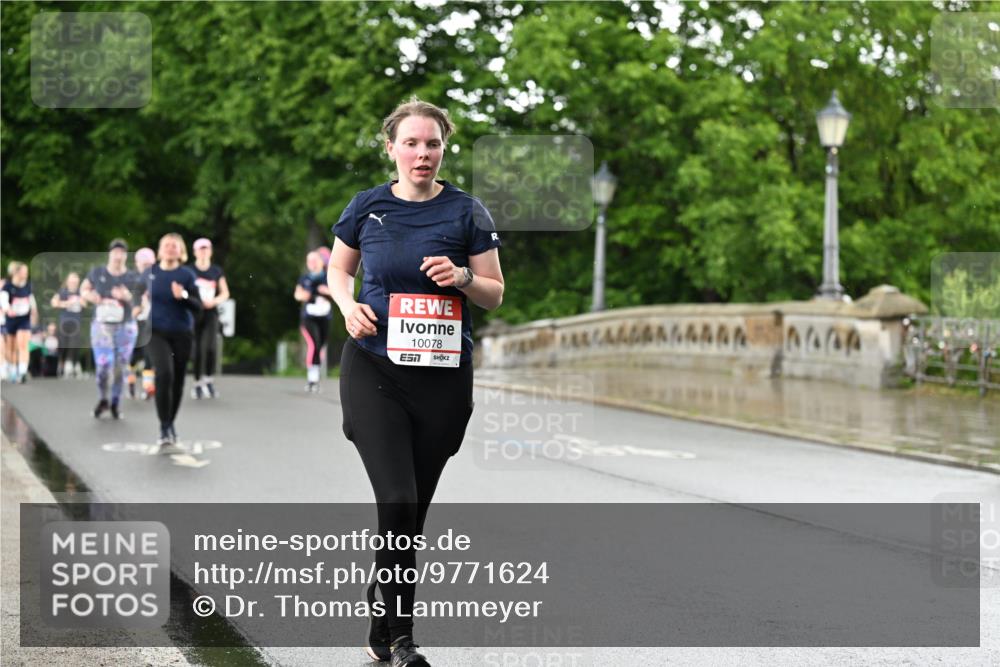 14.06.2026 - REWE Women's Run Dr. Thomas Lammeyer http://msf.ph/oto/9771624 14.06.2026 09:49:38 Laufen 10078 meine-sportfotos.de