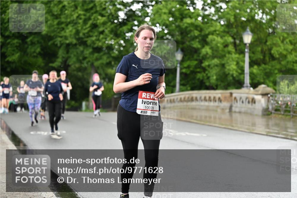 14.06.2026 - REWE Women's Run Dr. Thomas Lammeyer http://msf.ph/oto/9771628 14.06.2026 09:49:38 Laufen 81, 10078, 7 meine-sportfotos.de