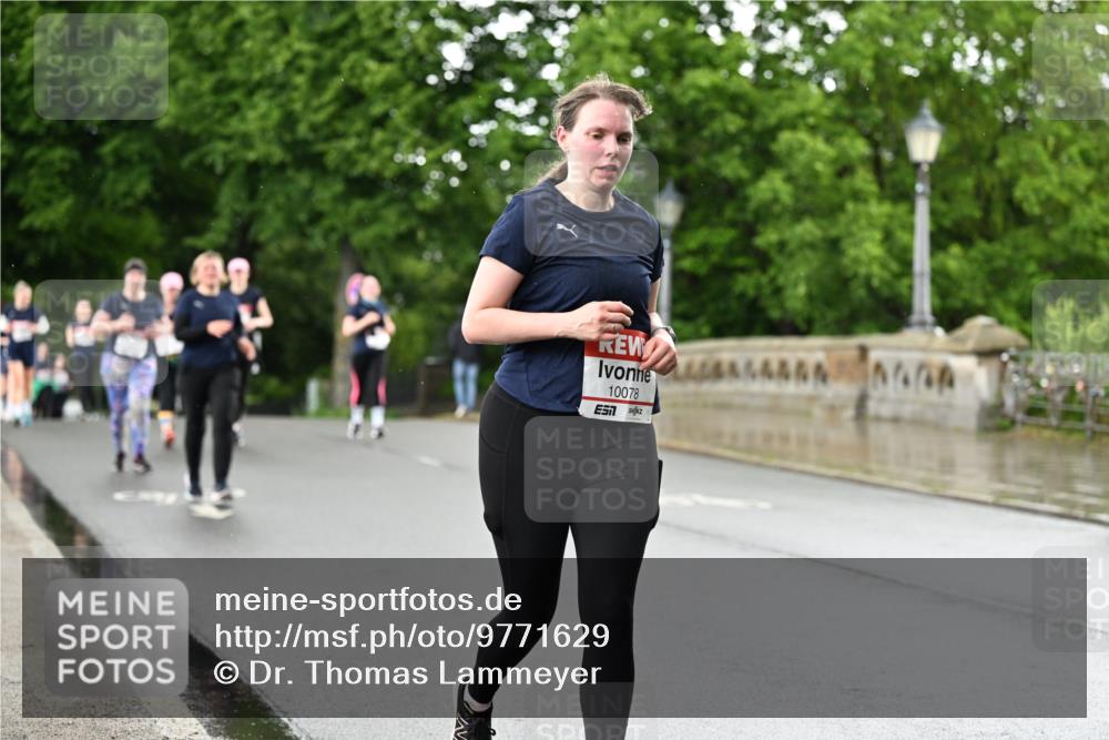 14.06.2026 - REWE Women's Run Dr. Thomas Lammeyer http://msf.ph/oto/9771629 14.06.2026 09:49:39 Laufen 41, 10078 meine-sportfotos.de