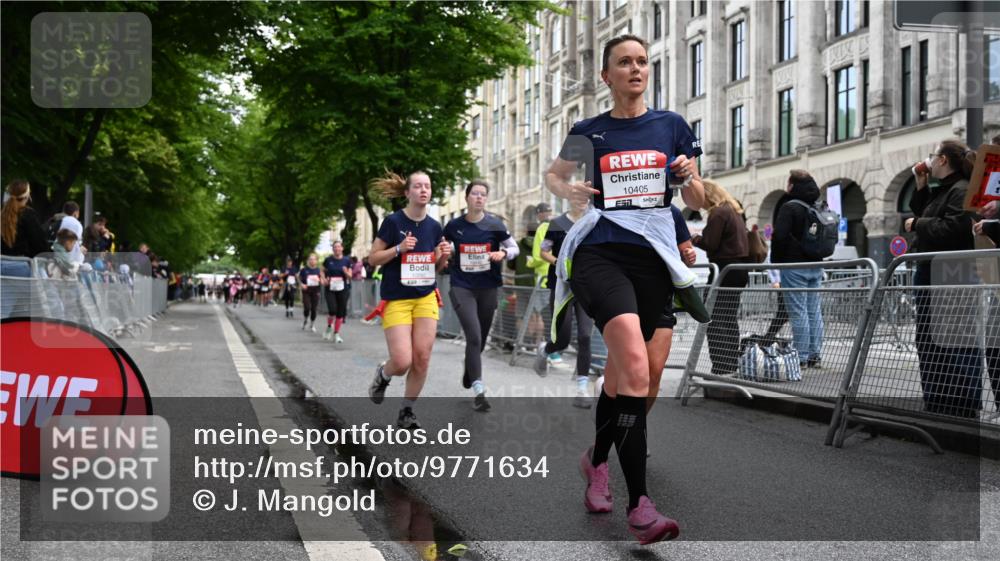 14.06.2026 - REWE Women's Run J. Mangold http://msf.ph/oto/9771634 14.06.2026 09:59:20 Ziel 10190, 10264, 10279, 10280, 10405, 10542, 10567, 10664 meine-sportfotos.de