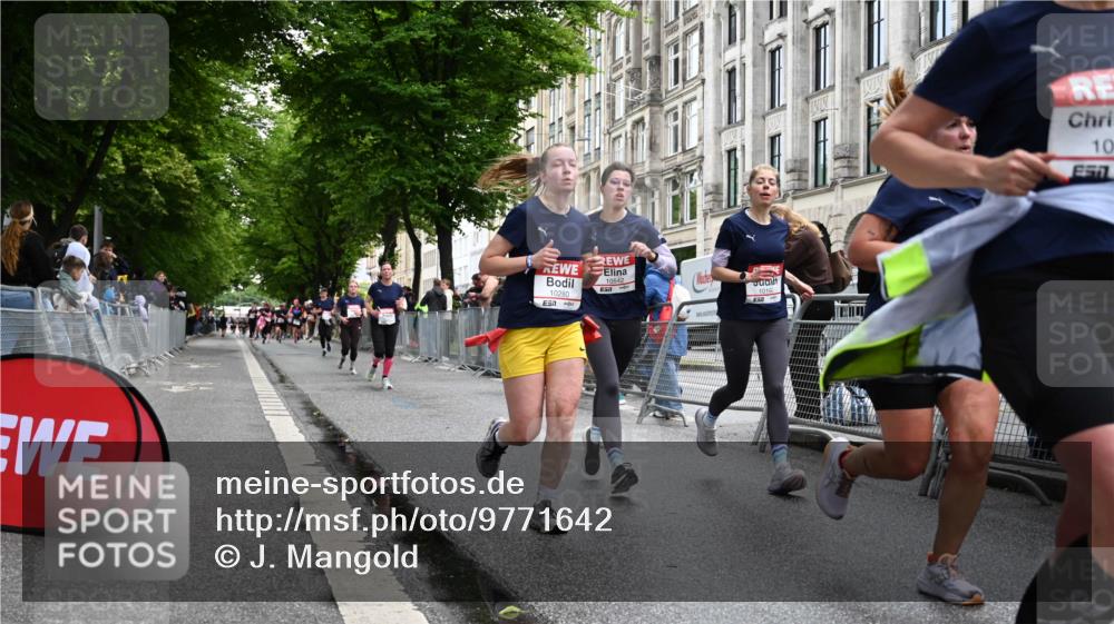 14.06.2026 - REWE Women's Run J. Mangold http://msf.ph/oto/9771642 14.06.2026 09:59:21 Ziel 10190, 10264, 10280, 10405, 10542, 10567, 10664, 11221 meine-sportfotos.de